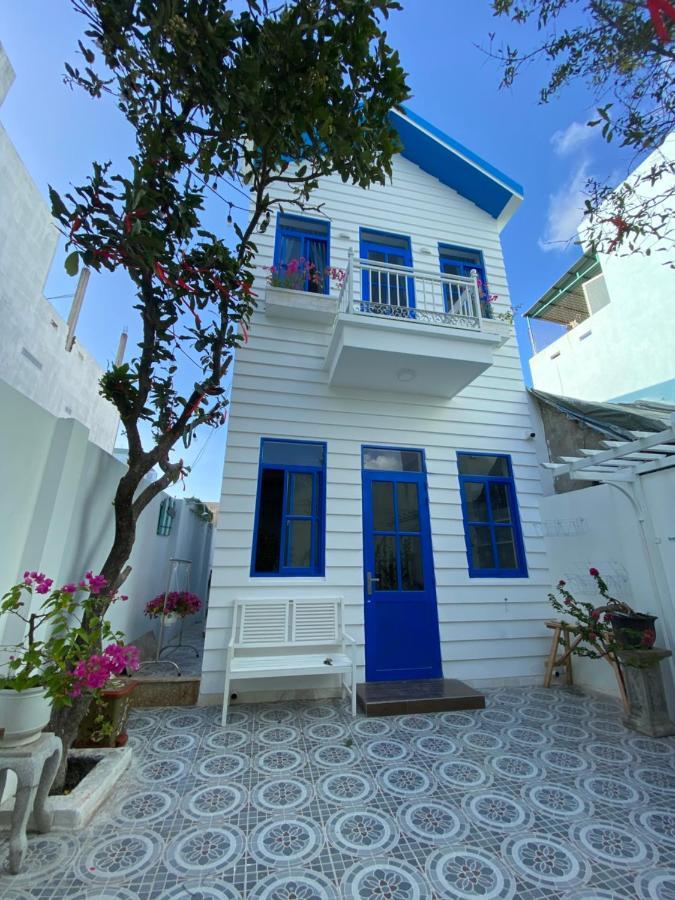 Cat Homestay Куинён Экстерьер фото